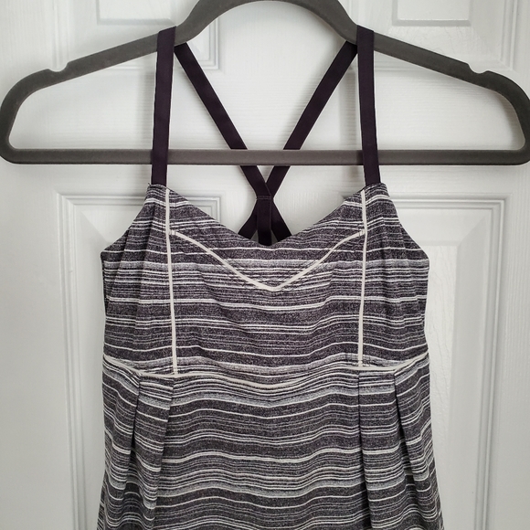 Lululemon EUC Sexy Grey Get Focused Tank Top - Picture 3 of 7